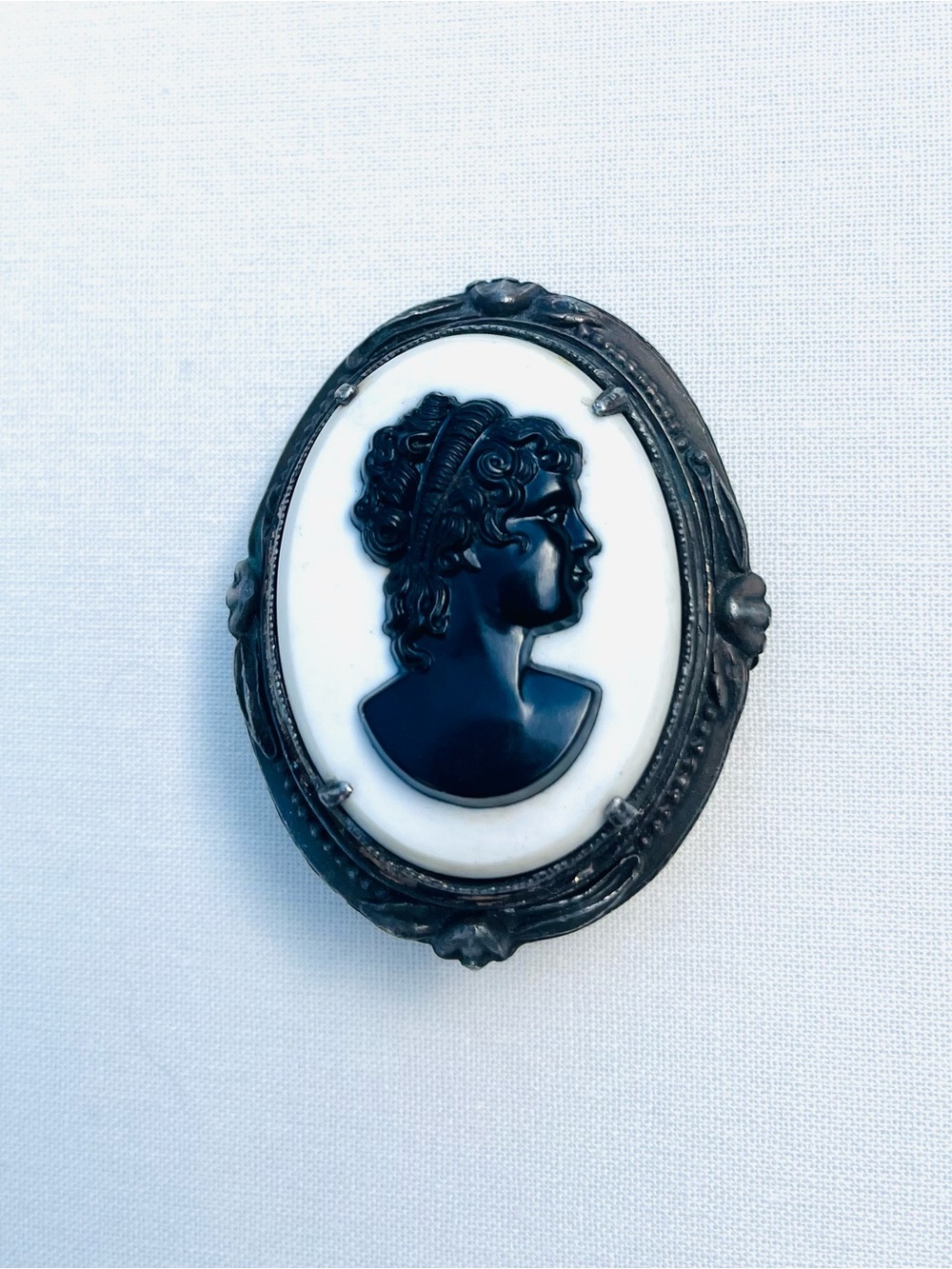 Vintage Black and White Cameo Brooch - Timeless Women’s Accessory
